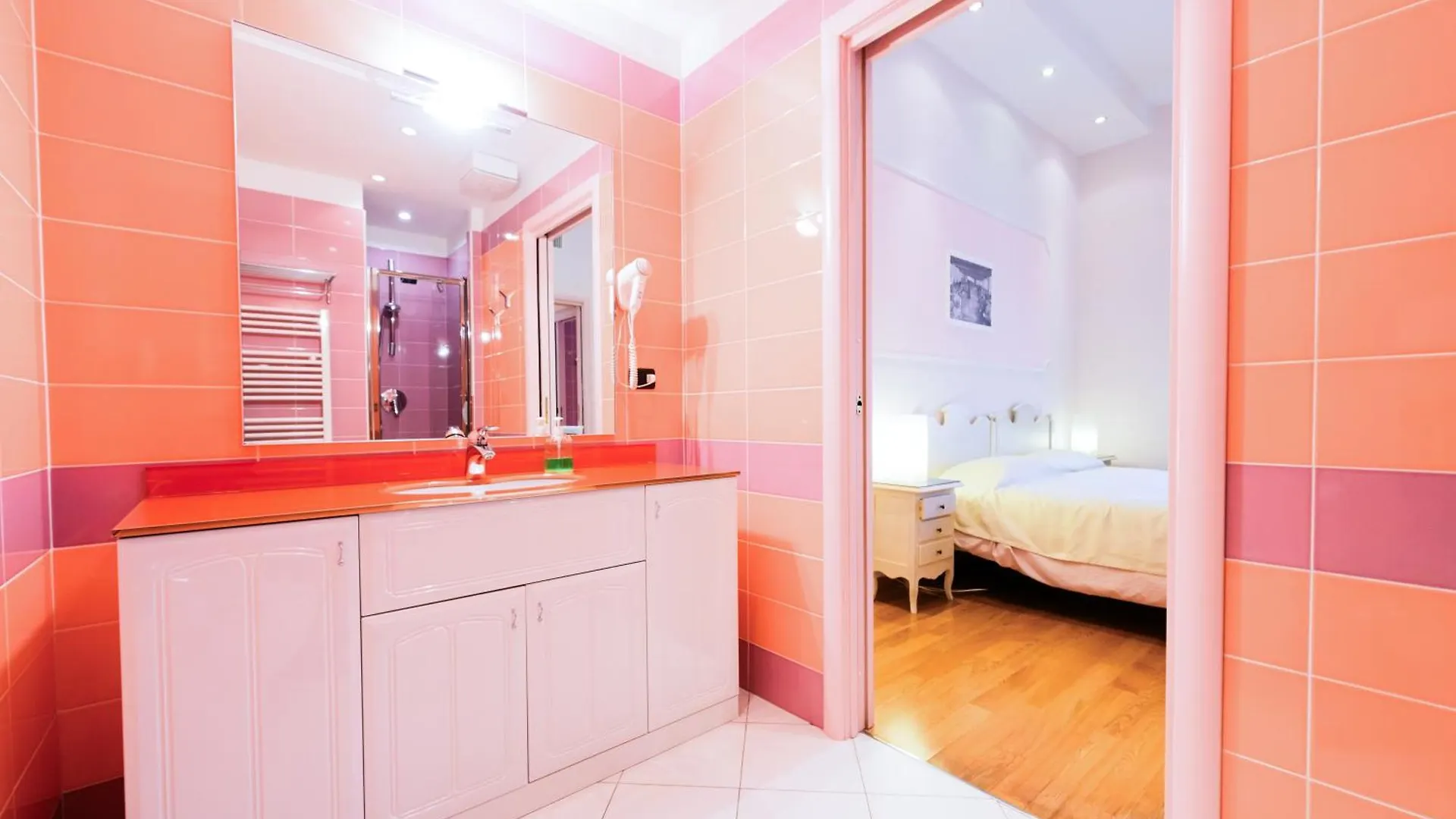 Giardino Dei Colori 107 - Residence Pool&Fitness Toscolano-Maderno 0*,